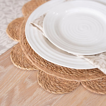 Scallop Edge Seagrass Placemats - set of 4
