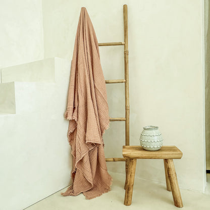 Lark Muslin Cotton Throw Pink Clay: Pink Clay / 130 x 180cm