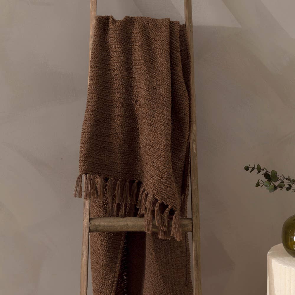 Candar Textured Boucle Throw Cocoa: Cocoa / 130 x 170cm
